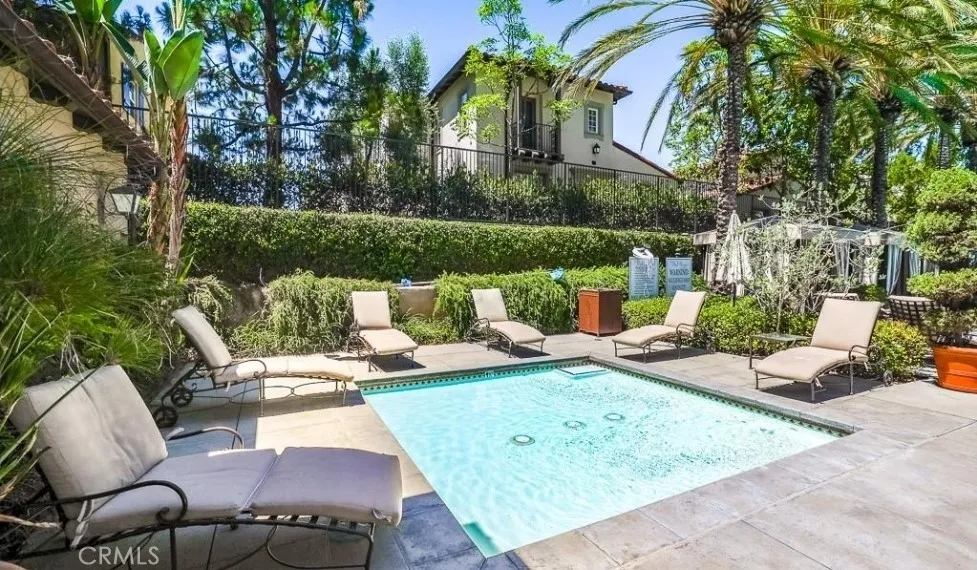 46 Arborside Irvine, CA 92603