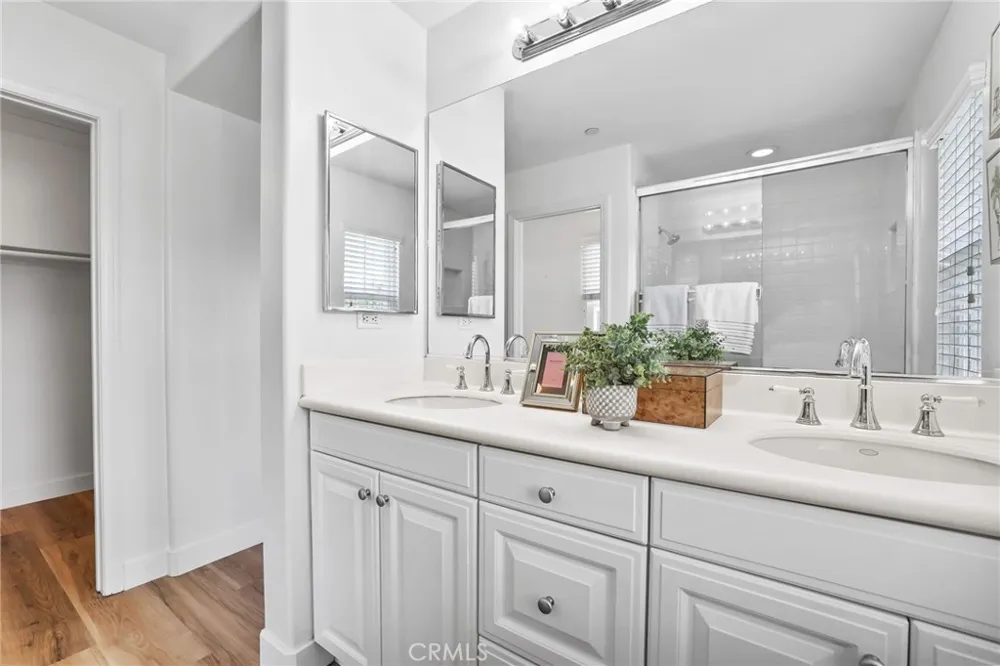 46 Arborside Irvine, CA 92603