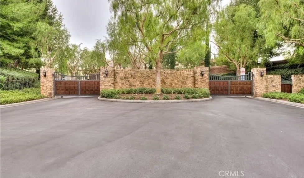 46 Arborside Irvine, CA 92603