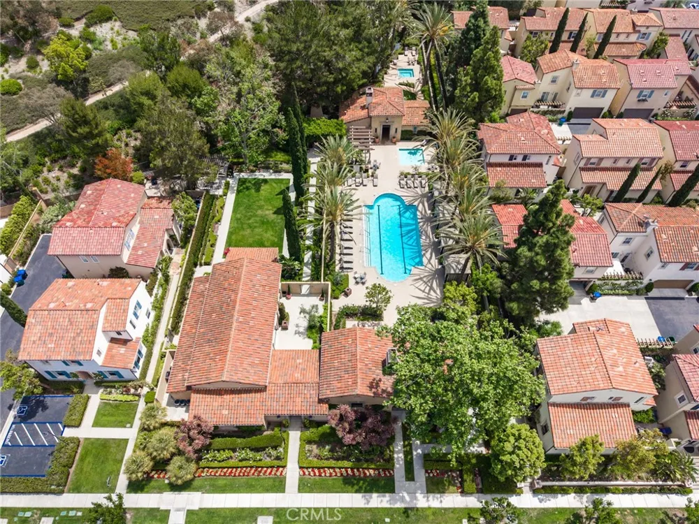 46 Arborside Irvine, CA 92603