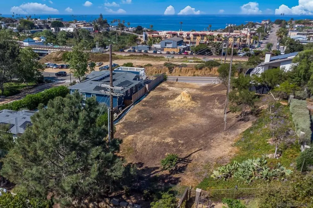 97 Vulcan Ave Encinitas, CA 92024