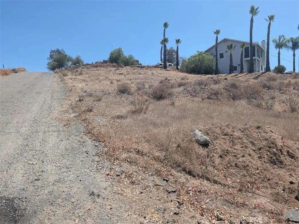 123 Vista Way Canyon Lake, CA 92587
