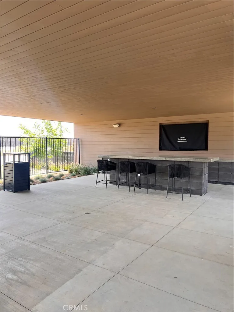 16032 Sunny Court Fontana, CA 92336