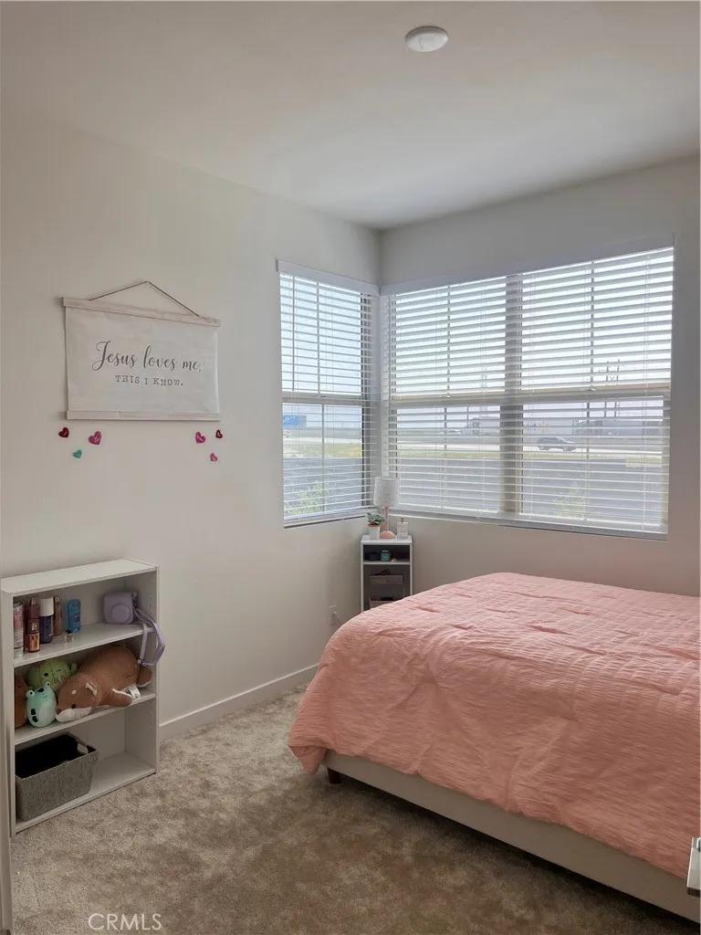 16032 Sunny Court Fontana, CA 92336