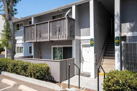 6333 College Grove Way #11103