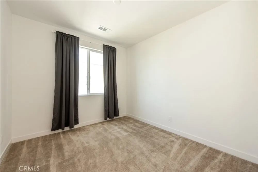 258 Sash Irvine, CA 92618