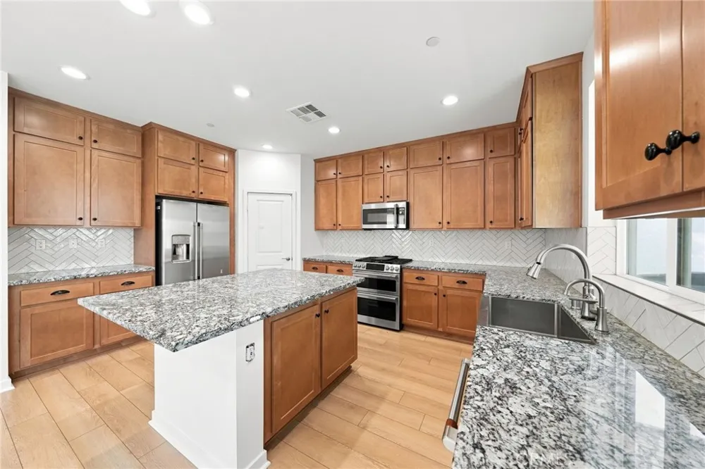 11554 Hanna Beaumont, CA 92223