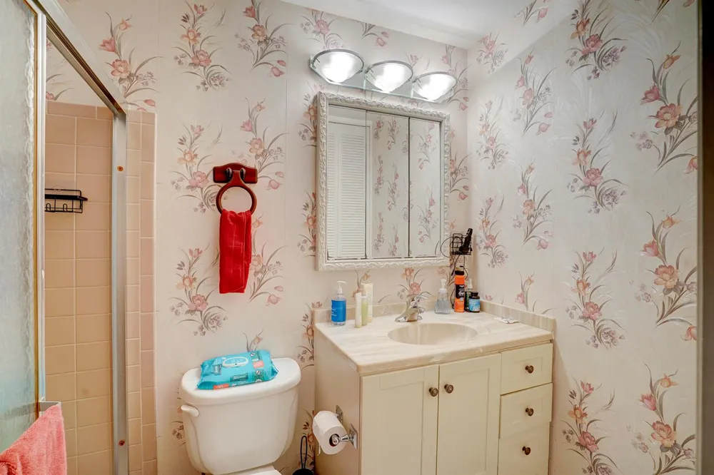 5780 FERNLEY DRIVE W #144 West Palm Beach, FL 33415