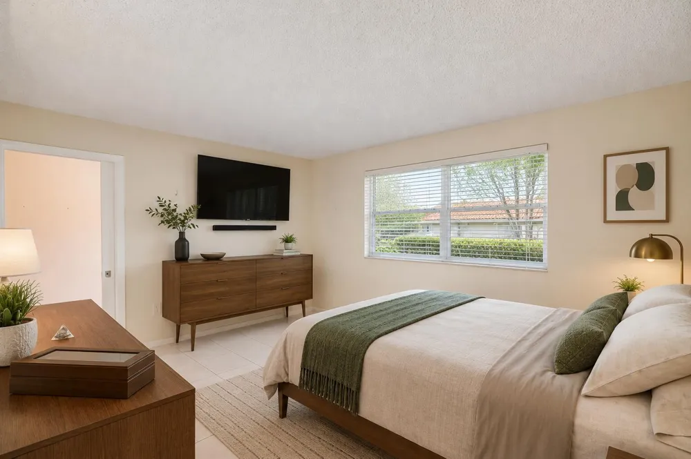 5780 FERNLEY DRIVE W #144 West Palm Beach, FL 33415