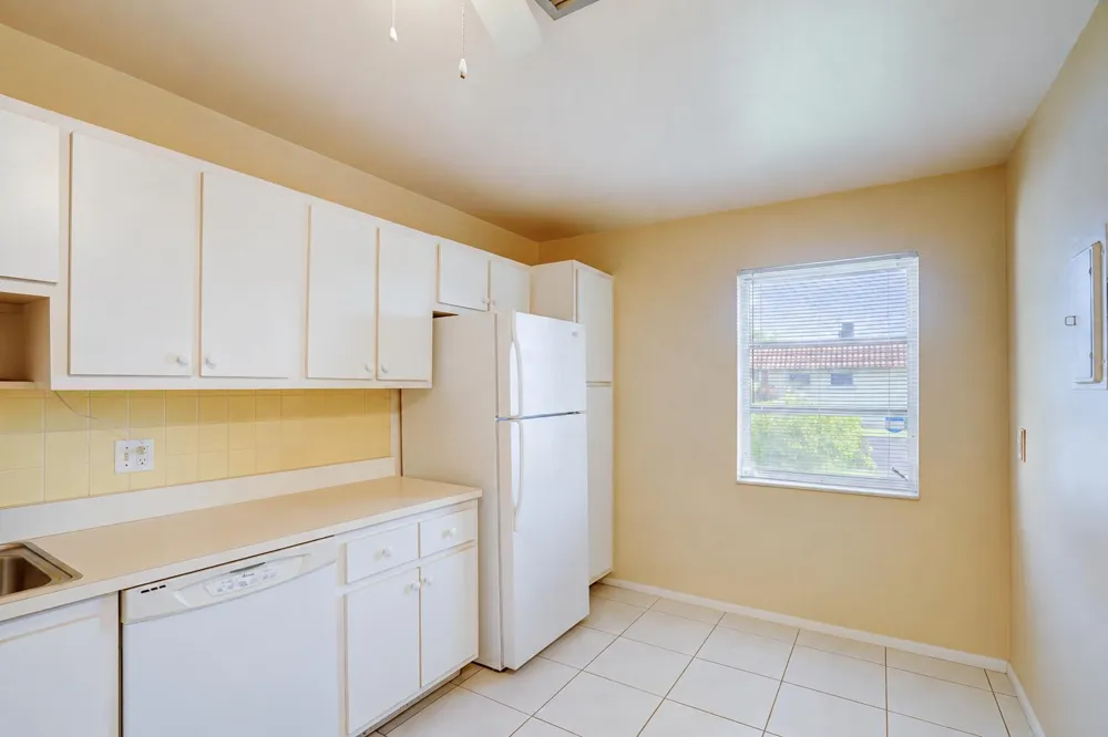5780 FERNLEY DRIVE W #144 West Palm Beach, FL 33415