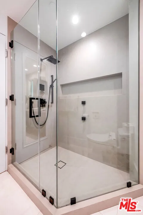 580 Chalette Drive Beverly Hills, CA 90210