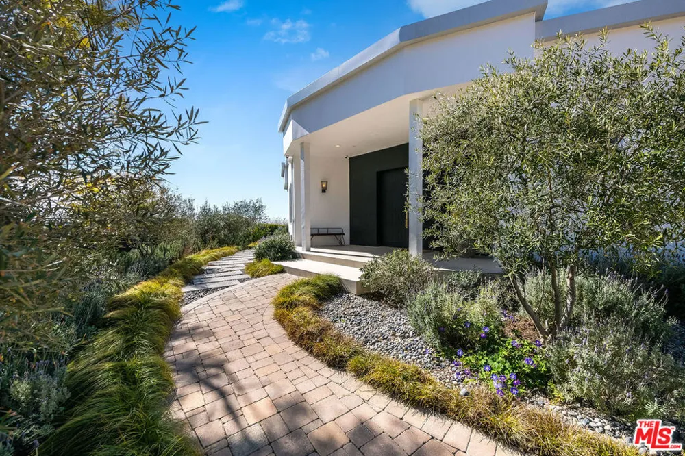 580 Chalette Drive Beverly Hills, CA 90210