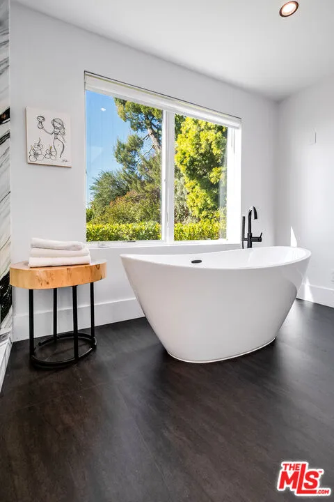 580 Chalette Drive Beverly Hills, CA 90210