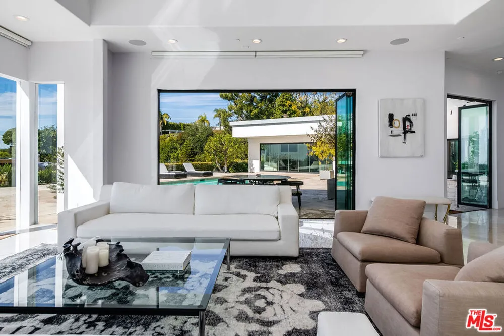 580 Chalette Drive Beverly Hills, CA 90210