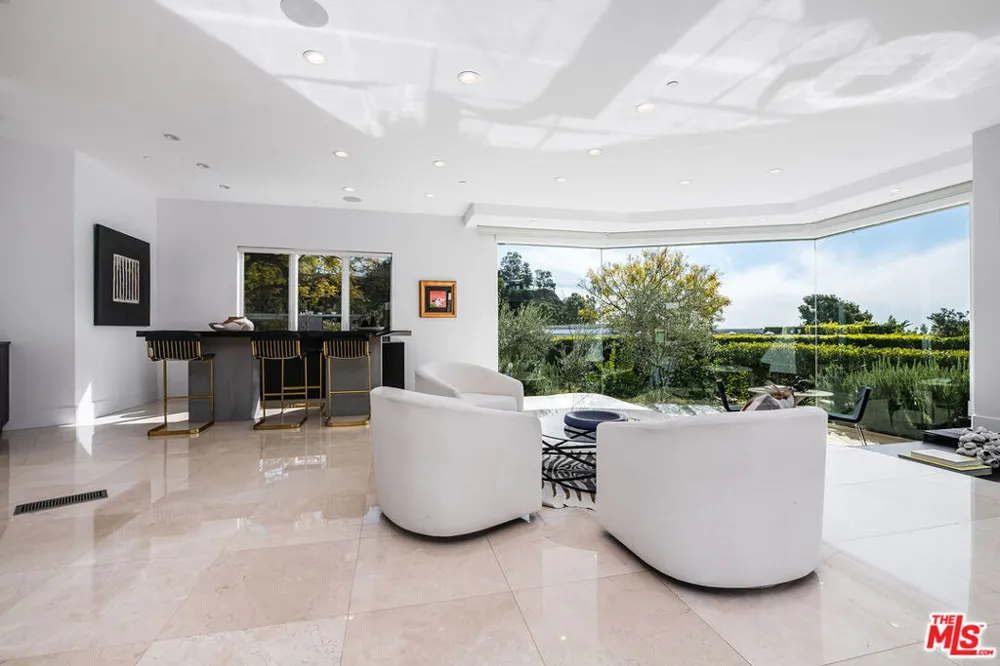 580 Chalette Drive Beverly Hills, CA 90210