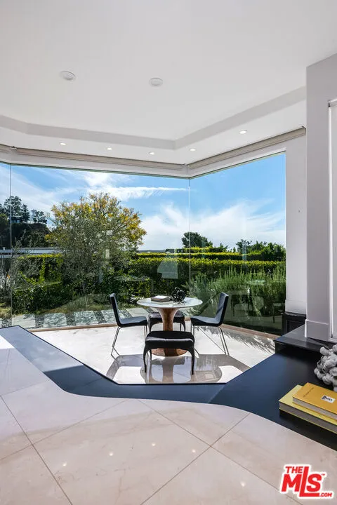580 Chalette Drive Beverly Hills, CA 90210