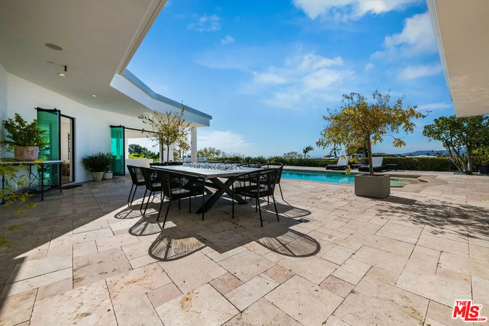 580 Chalette Drive Beverly Hills, CA 90210