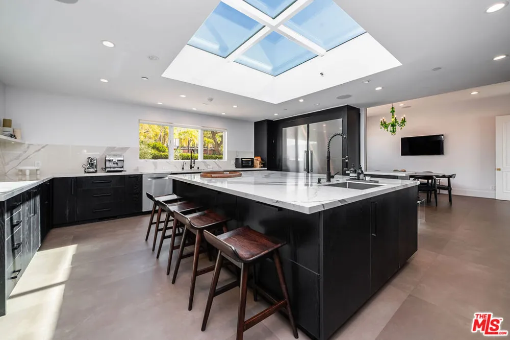 580 Chalette Drive Beverly Hills, CA 90210