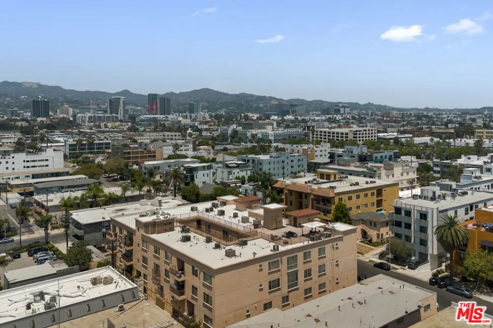 837 Hudson Avenue #402 Los Angeles, CA 90038