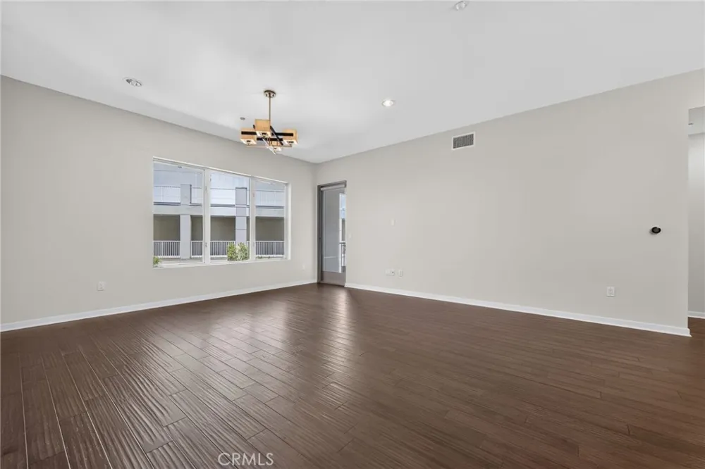 21 Gramercy #309 Irvine, CA 92612