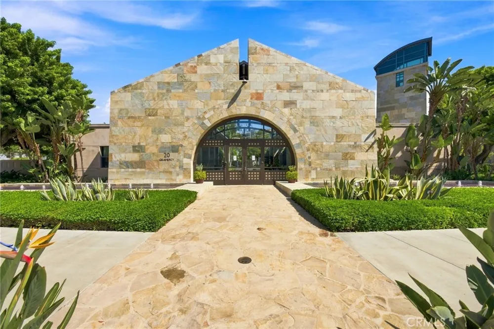 21 Gramercy #309 Irvine, CA 92612