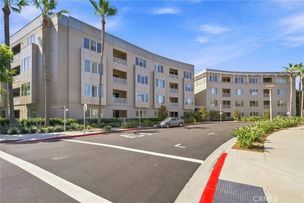 21 Gramercy #309 Irvine, CA 92612