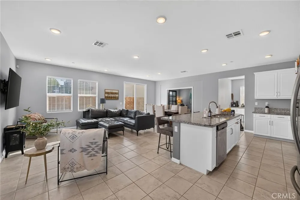 25003 Rockston Drive Corona, CA 92883