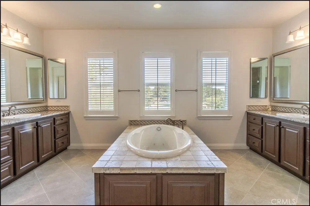 47 Santa Barbara Aliso Viejo, CA 92656