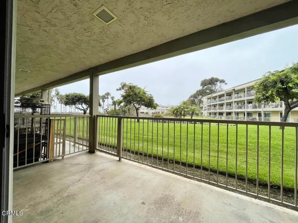 669 Reef Circle Port Hueneme, CA 93041