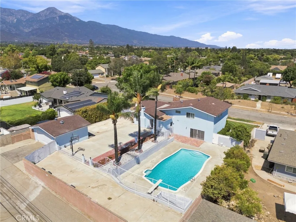 1623 Vallejo Upland, CA 91784