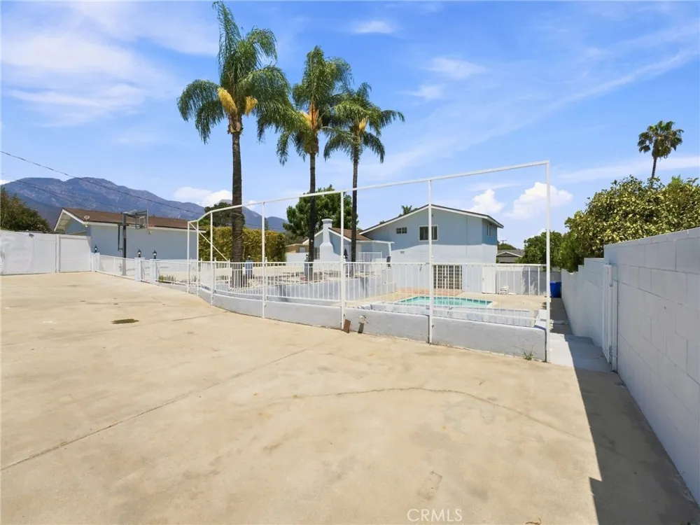 1623 Vallejo Upland, CA 91784
