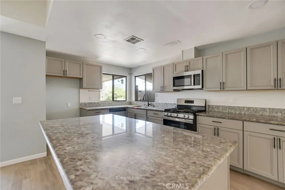 43715 Elliot Court Hemet, CA 92544