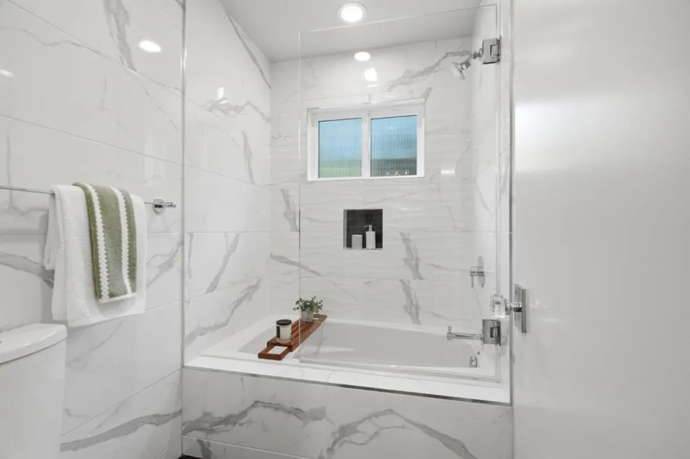 1691 Whitham Avenue Los Altos, CA 94024