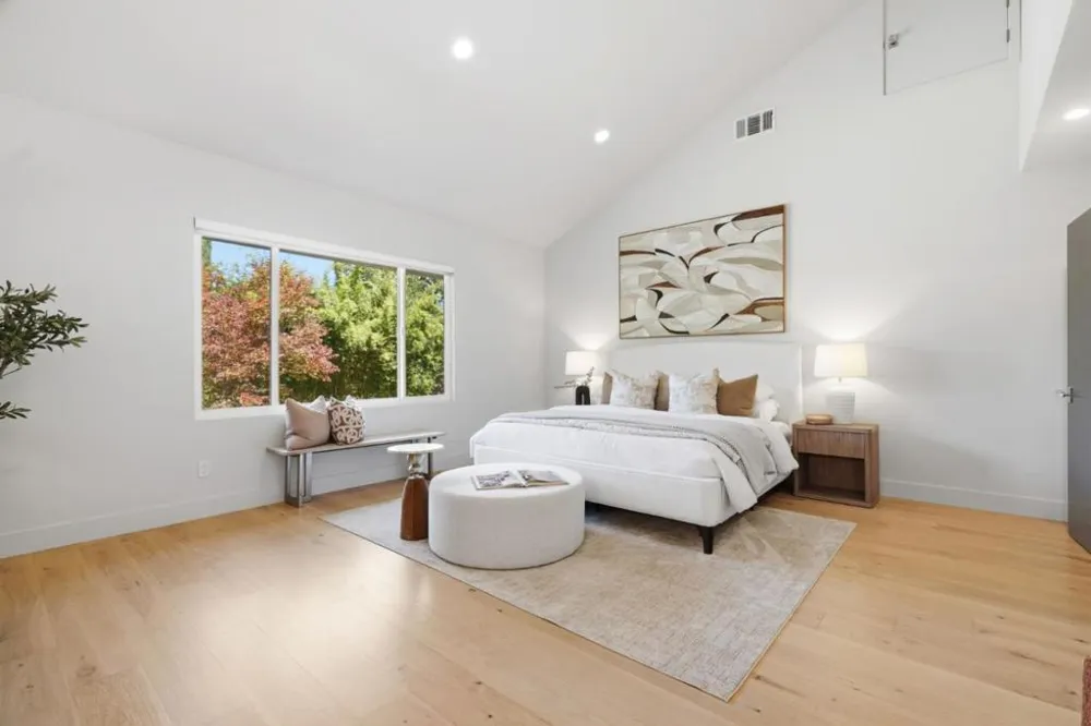 1691 Whitham Avenue Los Altos, CA 94024