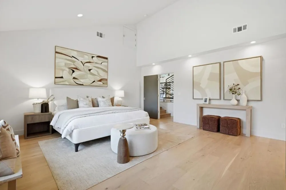 1691 Whitham Avenue Los Altos, CA 94024