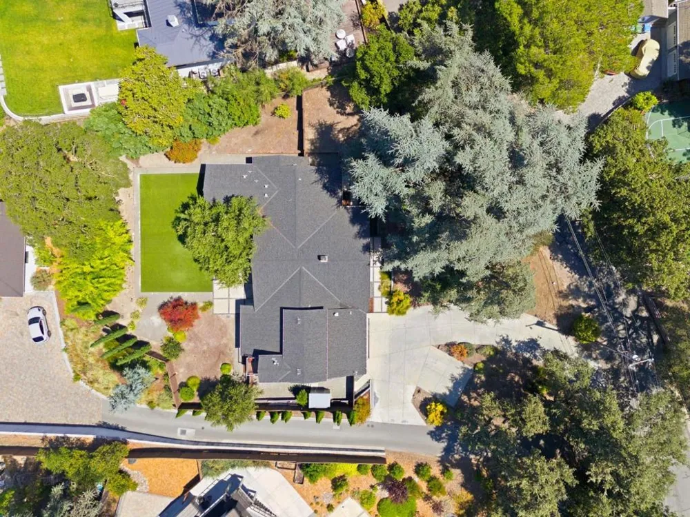 1691 Whitham Avenue Los Altos, CA 94024
