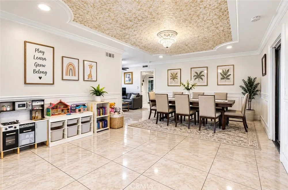 10212 Sherrill Anaheim, CA 92804