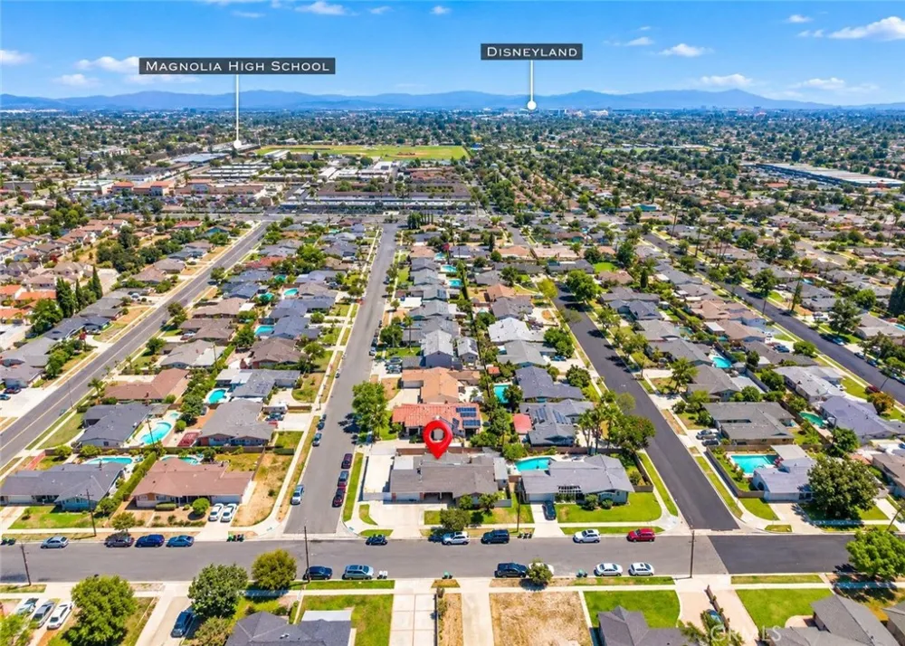 10212 Sherrill Anaheim, CA 92804