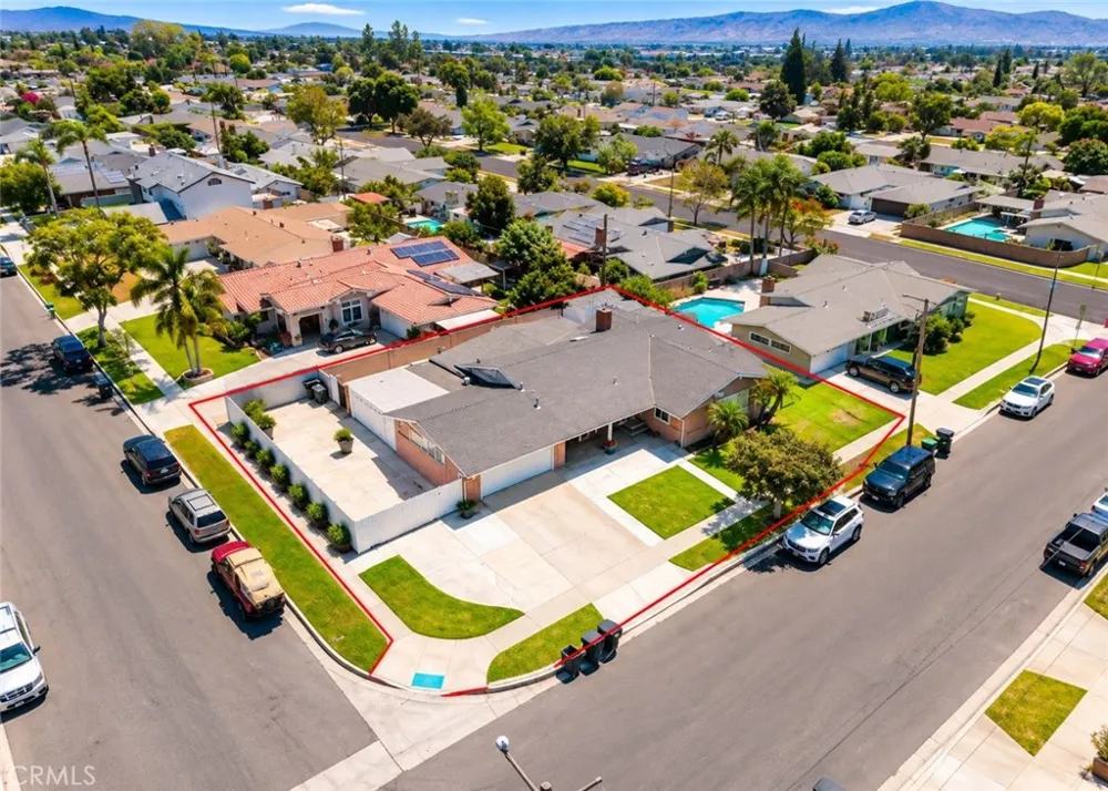 10212 Sherrill Anaheim, CA 92804