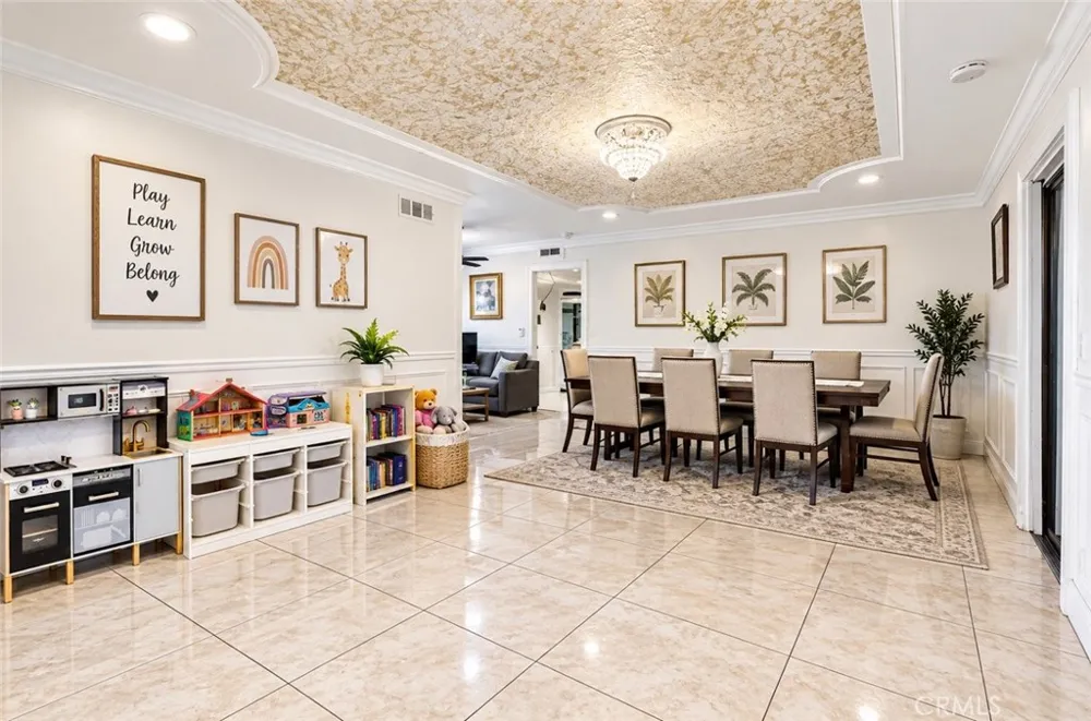 10212 Sherrill Anaheim, CA 92804