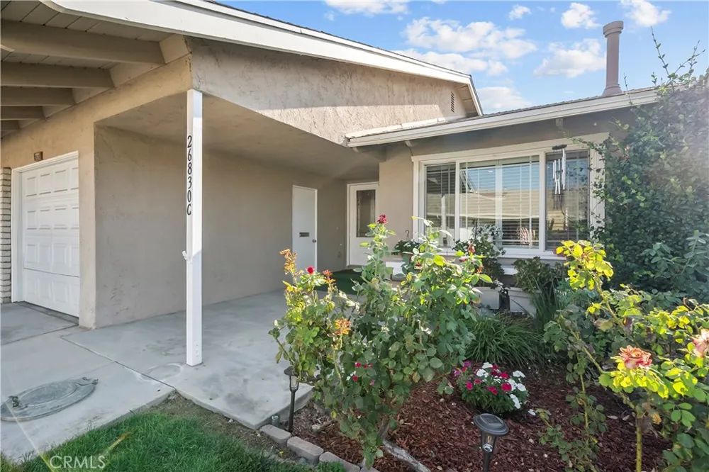 26830 Avenue Of The Oaks #C Newhall, CA 91321