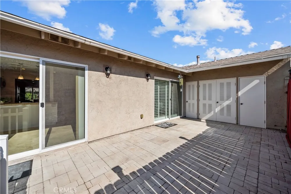 26830 Avenue Of The Oaks #C Newhall, CA 91321