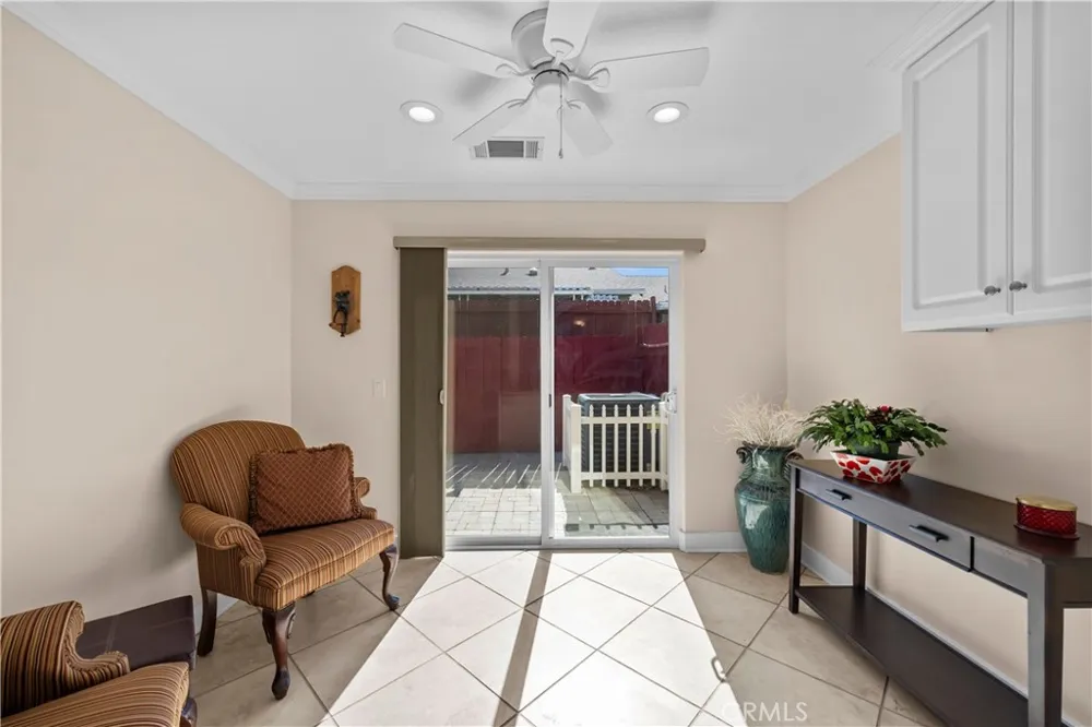 26830 Avenue Of The Oaks #C Newhall, CA 91321