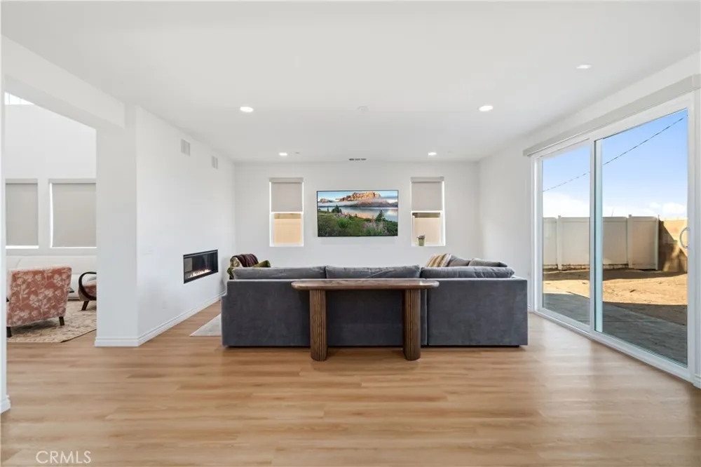 38856 Malva Rosa Drive Palmdale, CA 93551