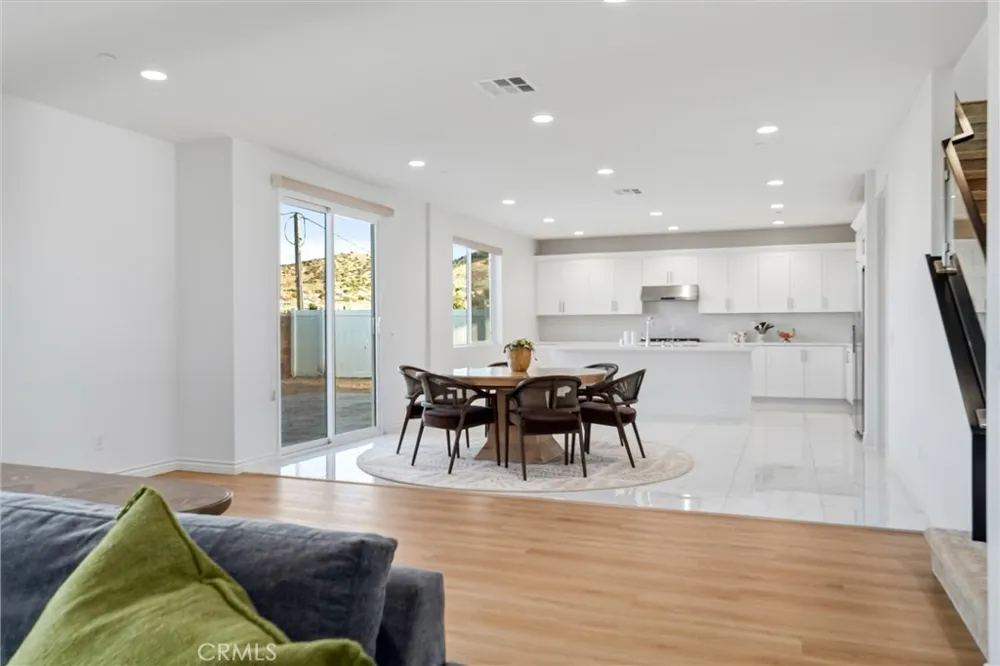 38856 Malva Rosa Drive Palmdale, CA 93551
