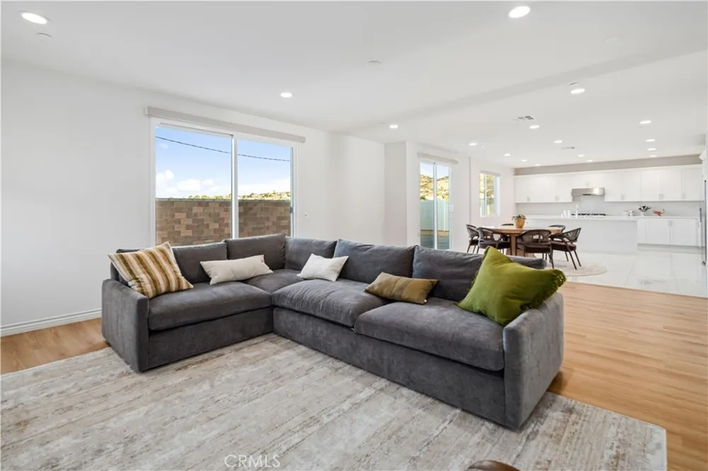 38856 Malva Rosa Drive Palmdale, CA 93551