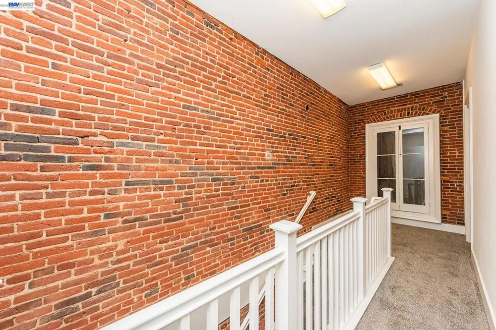 525 Main St. Weaverville, CA 96093