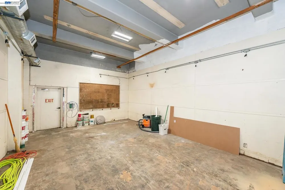 525 Main St. Weaverville, CA 96093