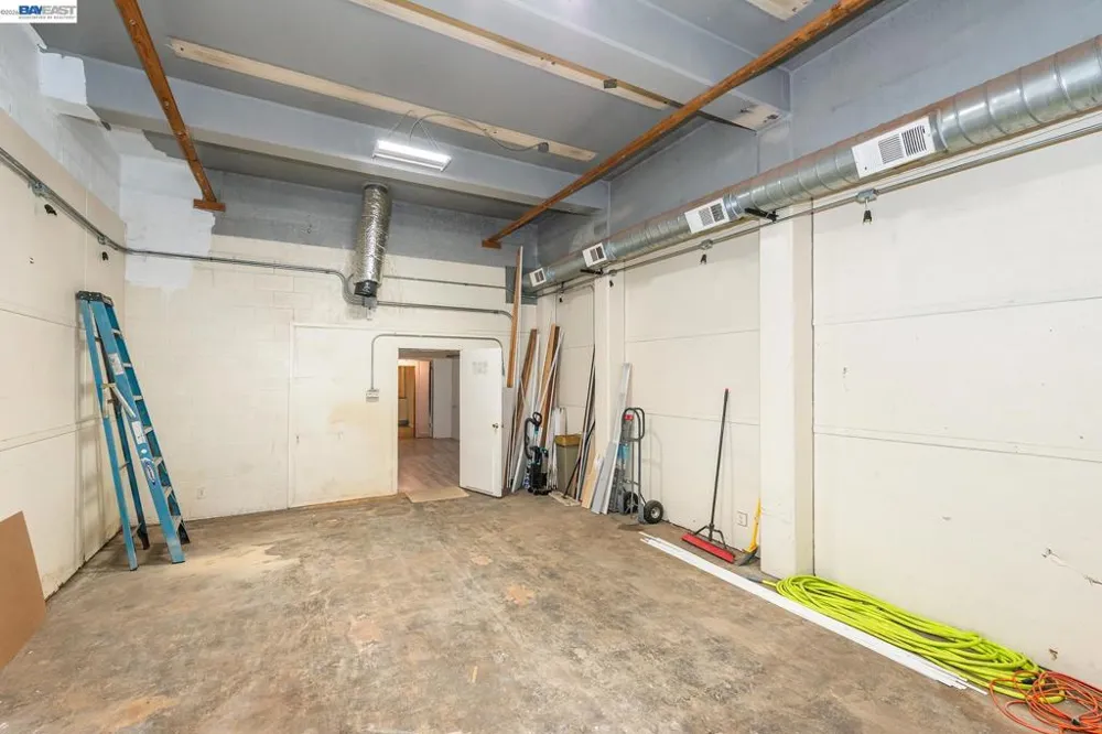 525 Main St. Weaverville, CA 96093