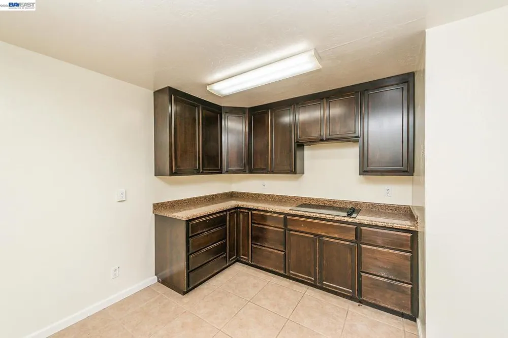 525 Main St. Weaverville, CA 96093